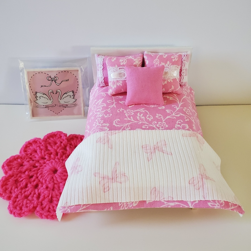 1:12 Scale Miniature Dollhouse Bedding Set Floral Pink White